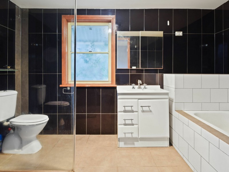 40 McLerie Street, Young NSW 2594