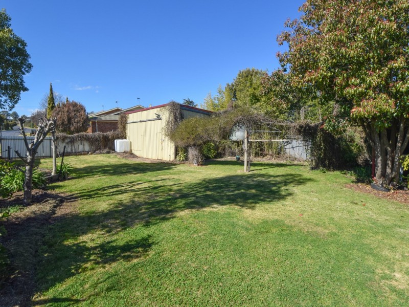 40 McLerie Street, Young NSW 2594