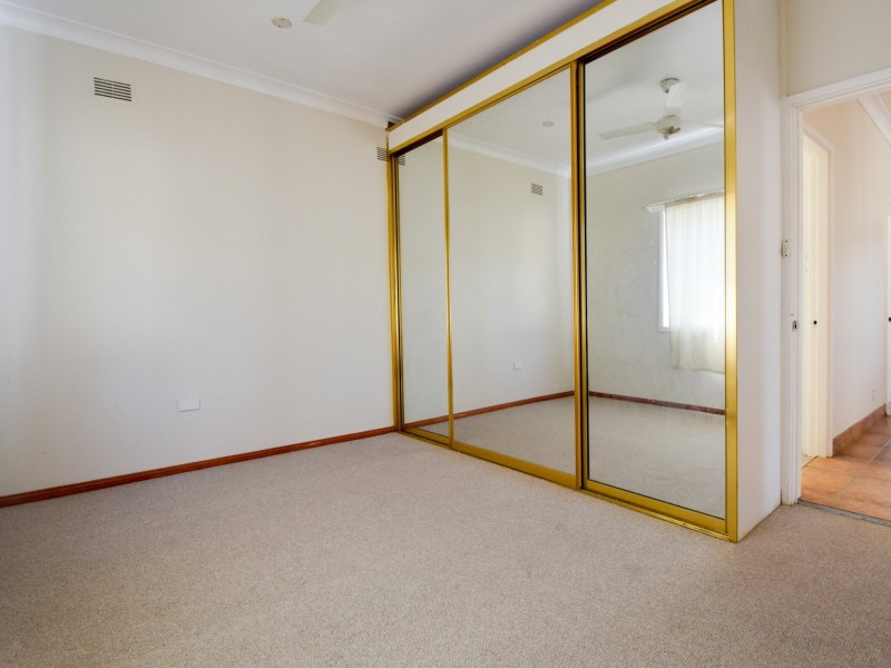 68 Brock Street, Young NSW 2594