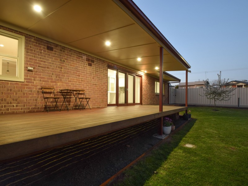 2 Zouch Street, Young NSW 2594