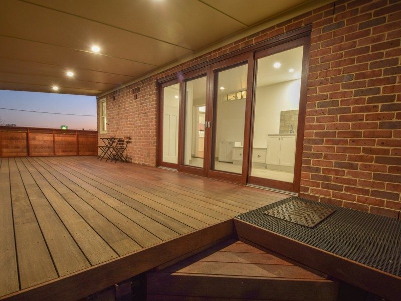 2 Zouch Street, Young NSW 2594