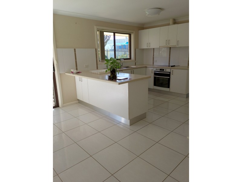 5 Cherry Court, Young NSW 2594