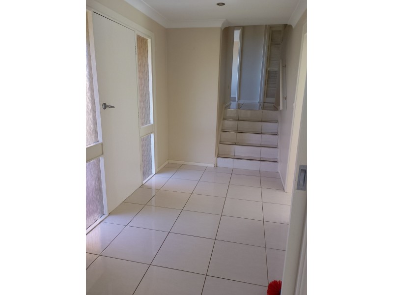 5 Cherry Court, Young NSW 2594