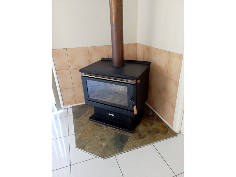 5 Cherry Court, Young NSW 2594