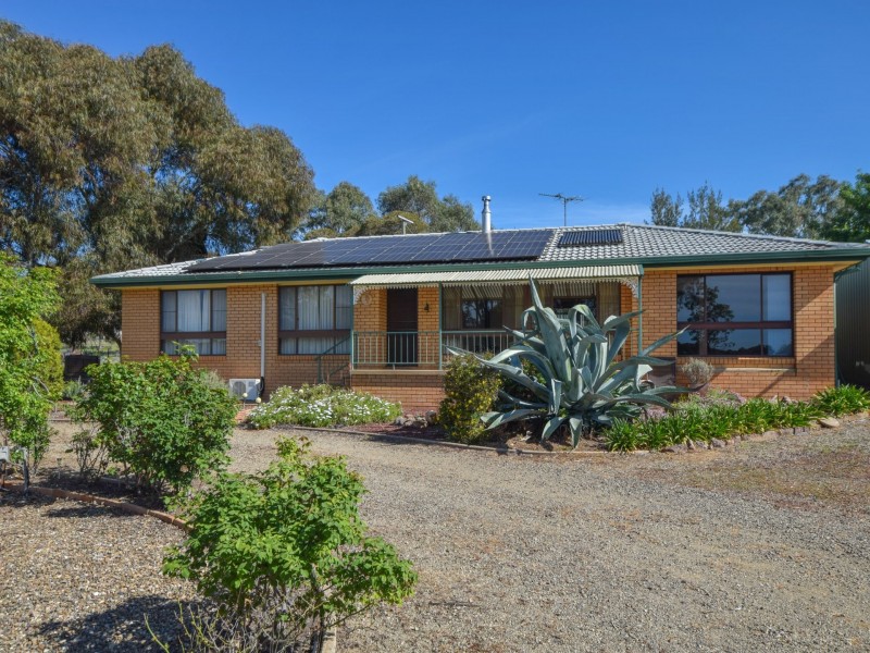 38 Wickham Lane, Young NSW 2594