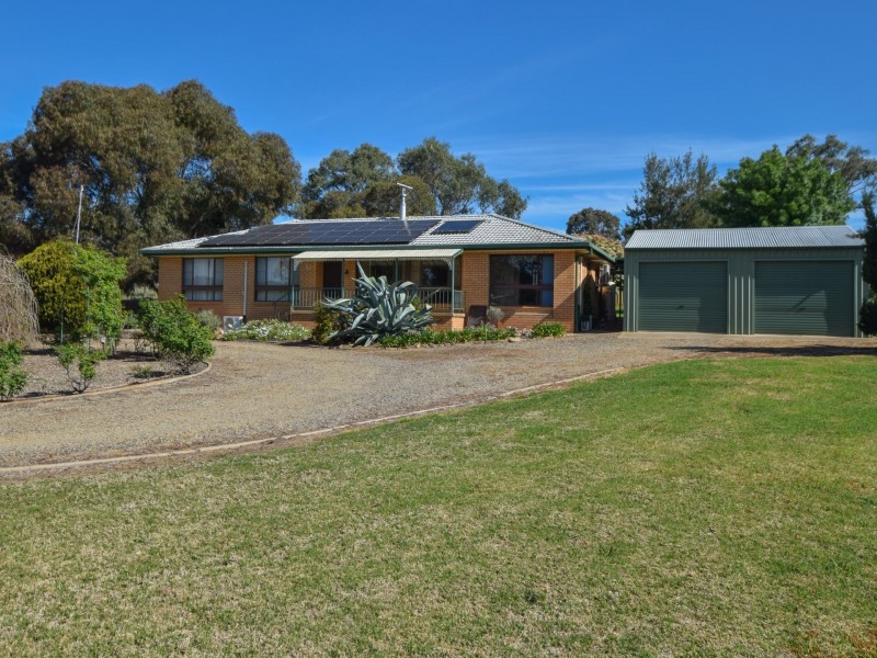 38 Wickham Lane, Young NSW 2594
