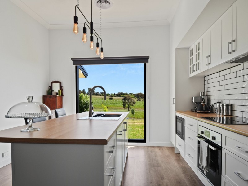 415 Maimuru SS Road Maimuru, Young NSW 2594