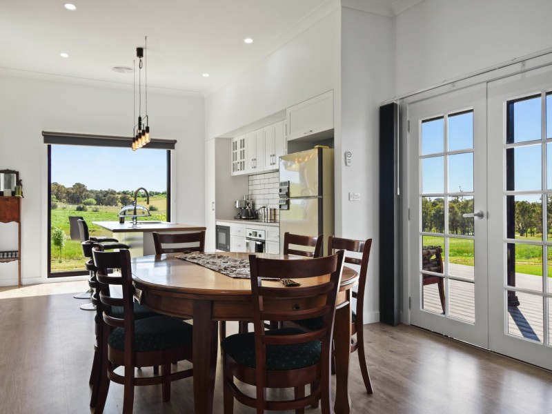 415 Maimuru SS Road Maimuru, Young NSW 2594