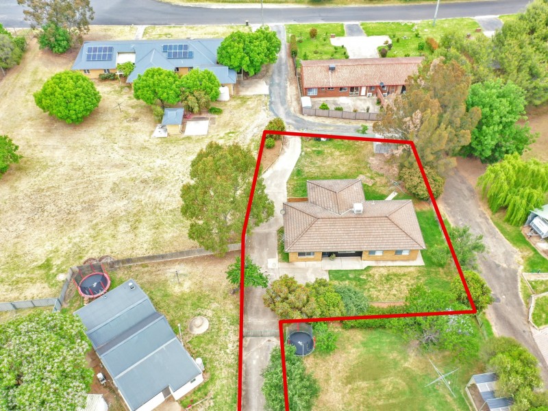 108 Edwards Street, Young NSW 2594