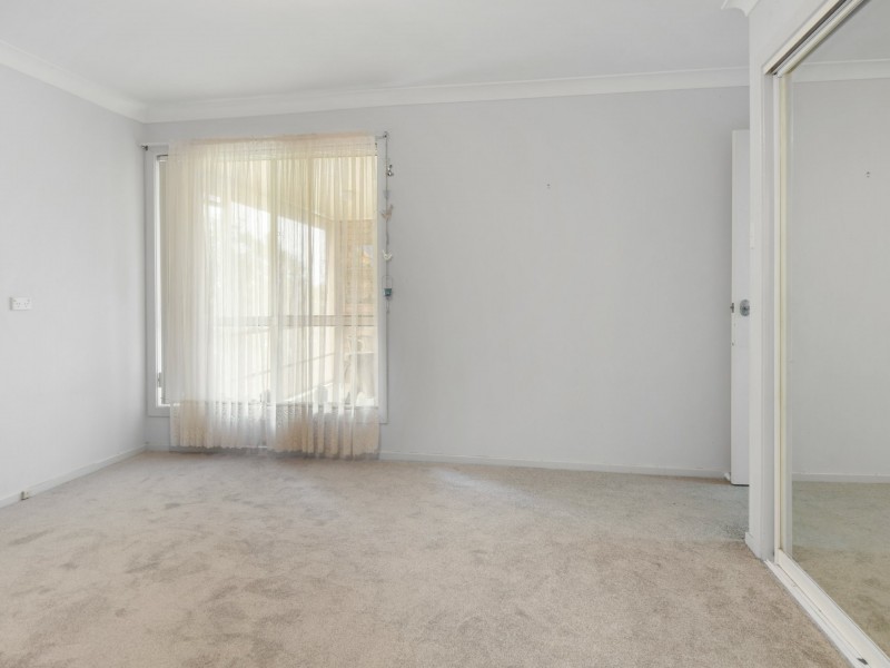 86 Willawong Street, Young NSW 2594