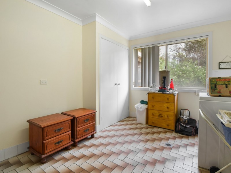 86 Willawong Street, Young NSW 2594