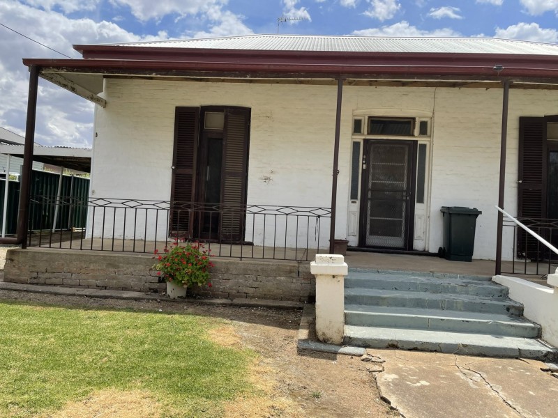 1-39 Murringo Street, Young NSW 2594