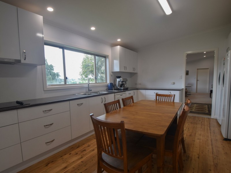 373 Milvale Road, Young NSW 2594