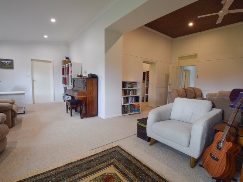 373 Milvale Road, Young NSW 2594