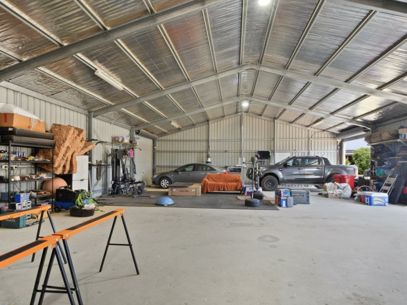 92 Wambanumba Drive, Young NSW 2594