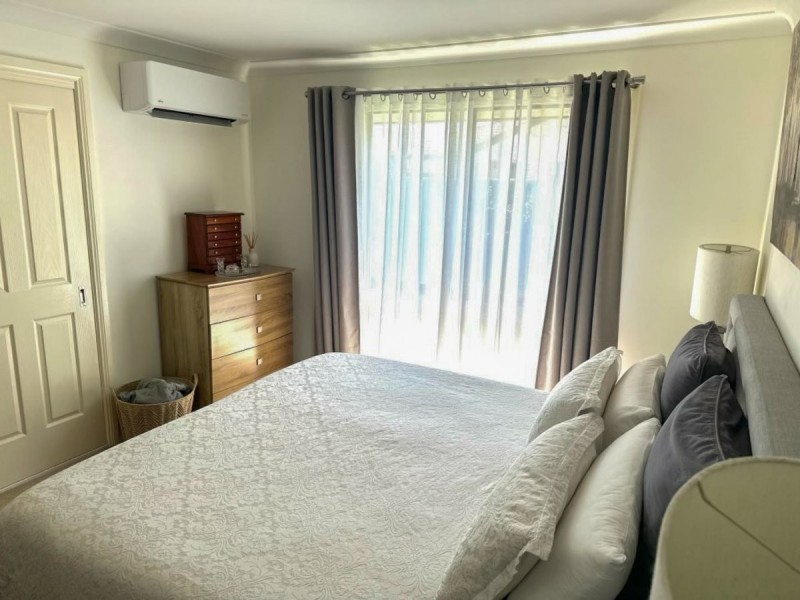 1-75 Blackett Avenue, Young NSW 2594