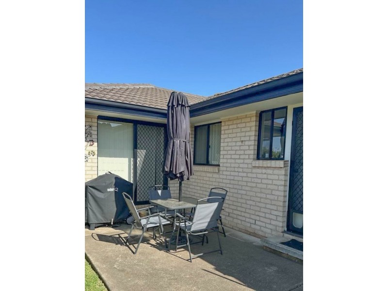 1-75 Blackett Avenue, Young NSW 2594