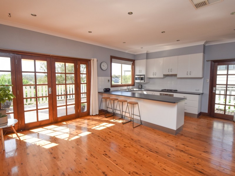 48 Yass Street, Young NSW 2594