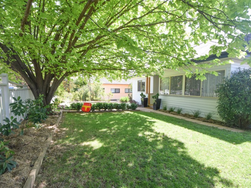 48 Yass Street, Young NSW 2594