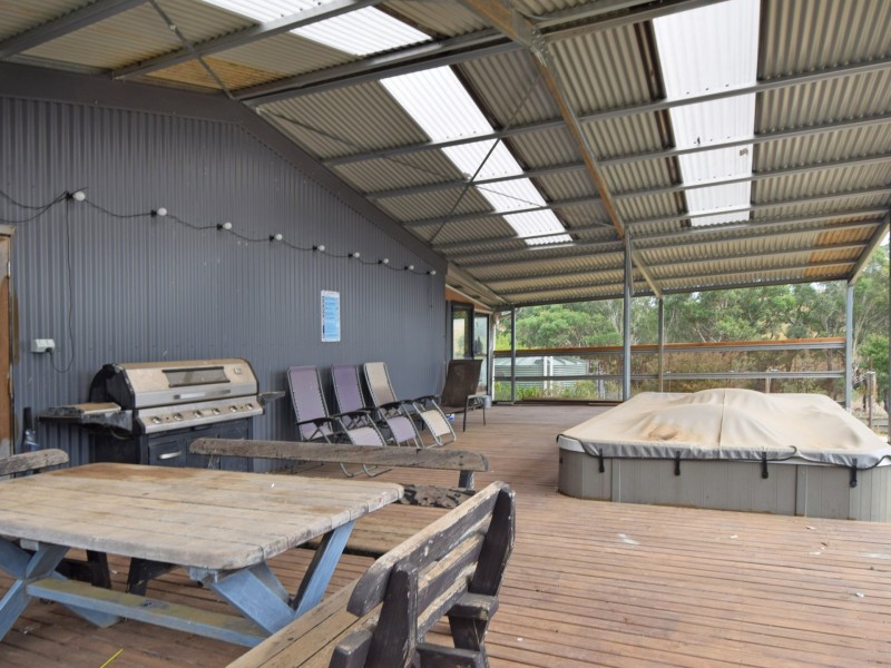 100 Hollands Road, Young NSW 2594