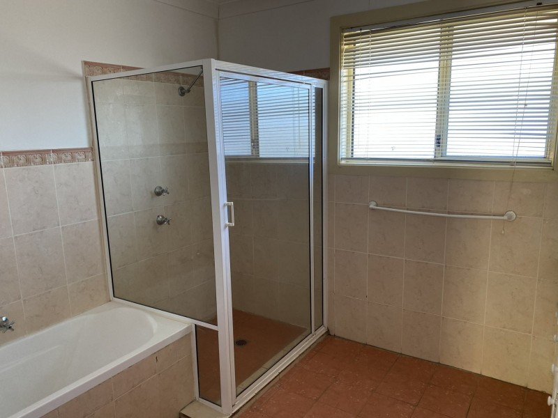 Unit 4/5 Trafalgar Street, Young NSW 2594