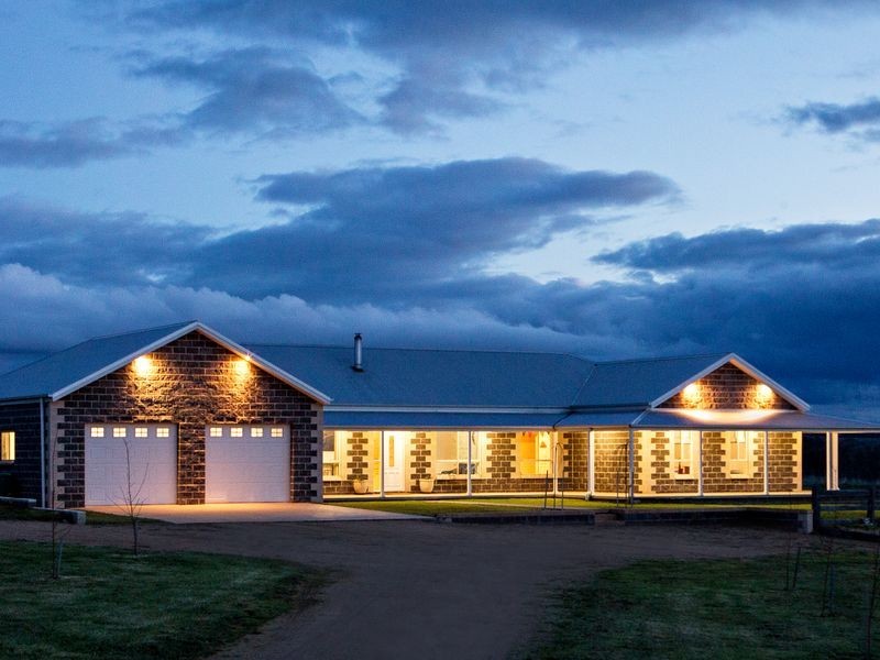 1 Golden Grove Estate, Young NSW 2594