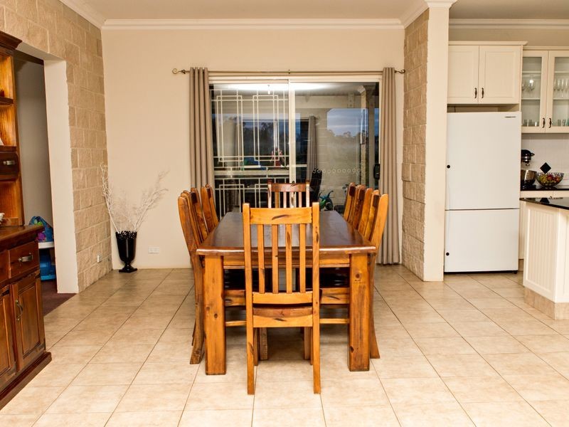 1 Golden Grove Estate, Young NSW 2594