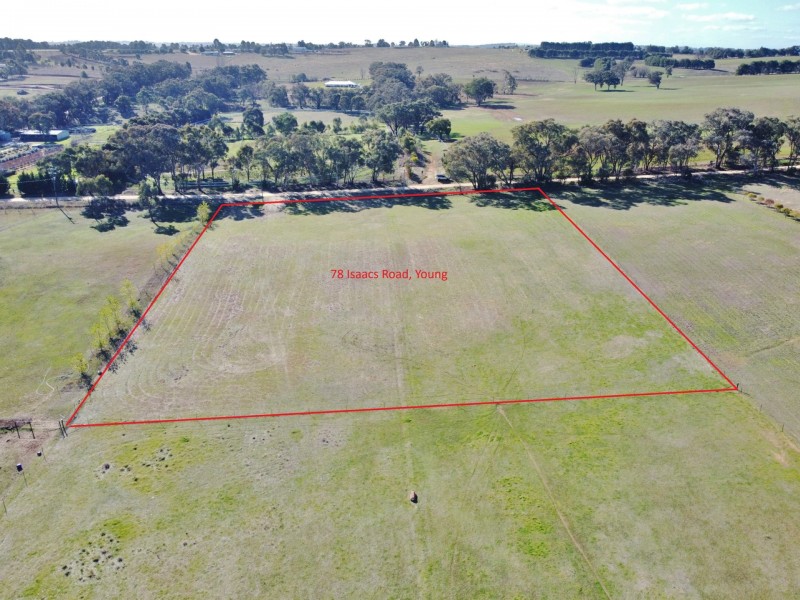 78 Isaacs Road, Young NSW 2594