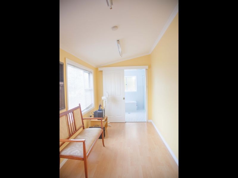 42 McLerie Street, Young NSW 2594