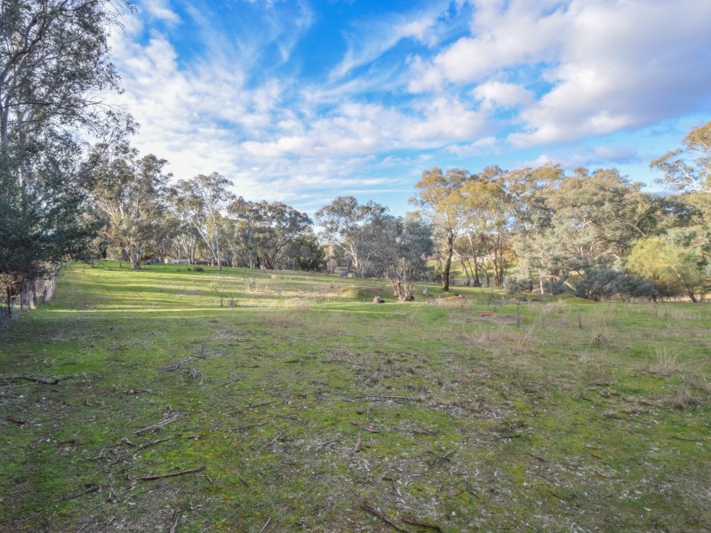 21 Dairymans Lane, Young NSW 2594