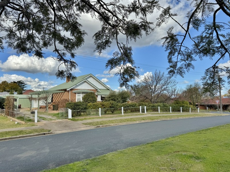30 Forbes Street, Grenfell NSW 2810
