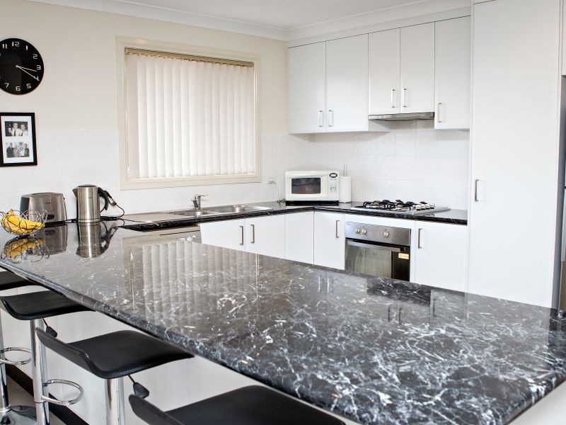 2/37 Spring Street, Young NSW 2594