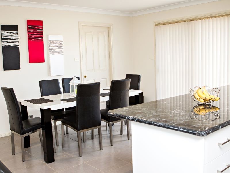 2/37 Spring Street, Young NSW 2594