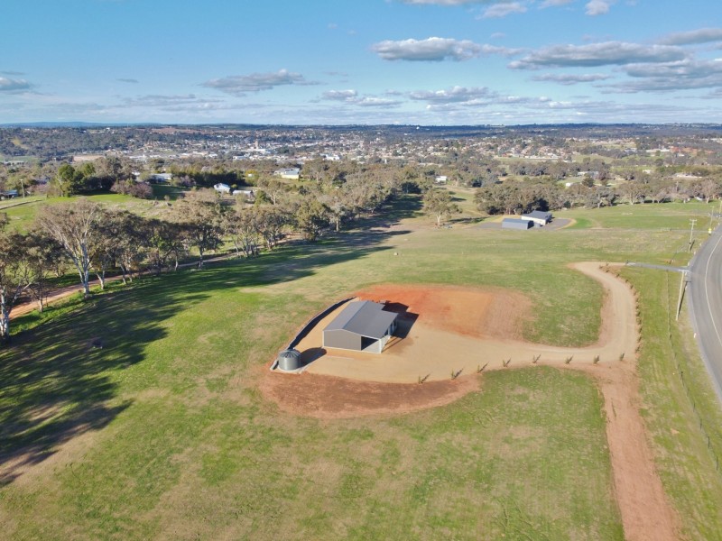 39 Tiedemann Place, Young NSW 2594
