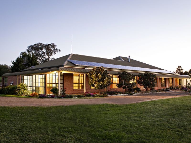 426 Back Creek Road, Young NSW 2594