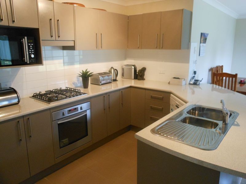 8 Mayoh Place, Young NSW 2594