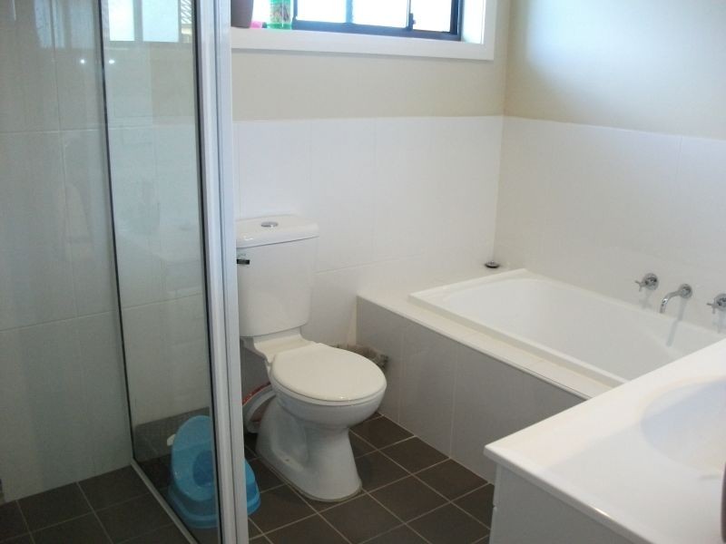 8 Mayoh Place, Young NSW 2594