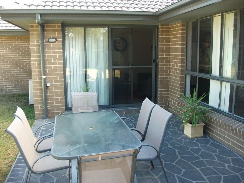 8 Mayoh Place, Young NSW 2594