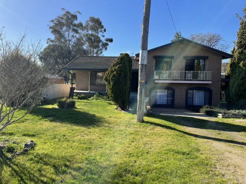 33 Gordon Street, Young NSW 2594