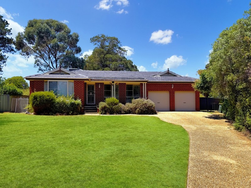 10 Samuel Court, Young NSW 2594