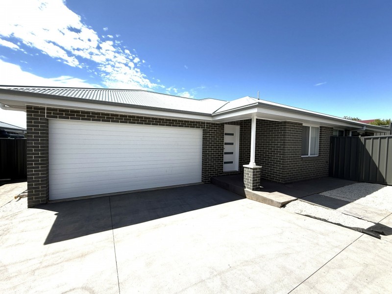 Unit 4/106 Wombat Street, Young NSW 2594