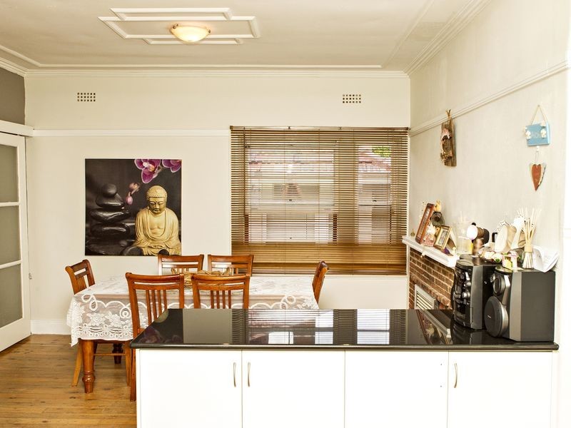 44 Demondille Street, Young NSW 2594