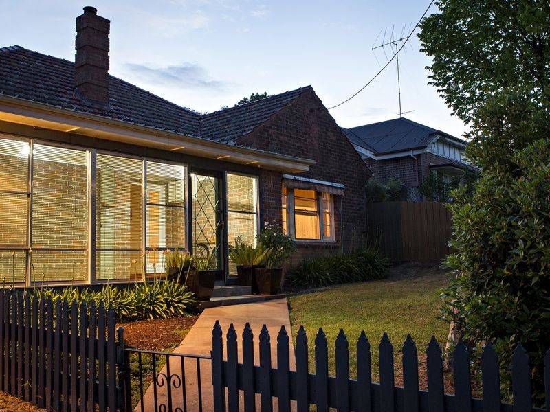 44 Demondille Street, Young NSW 2594