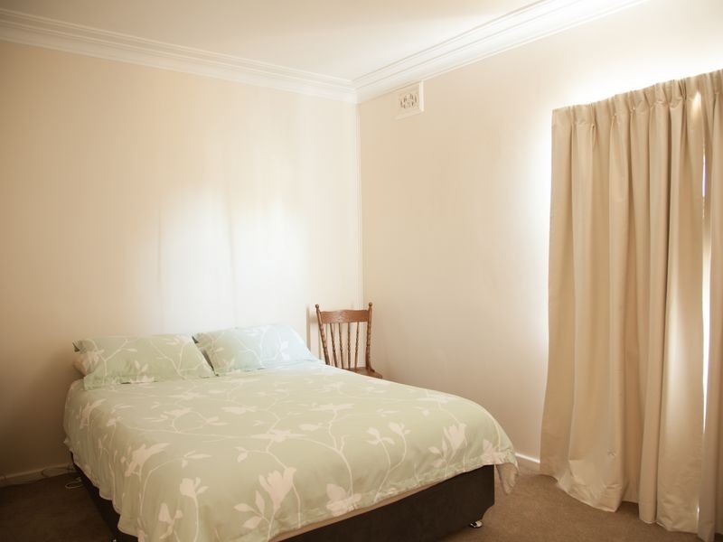 75 Brock Street, Young NSW 2594