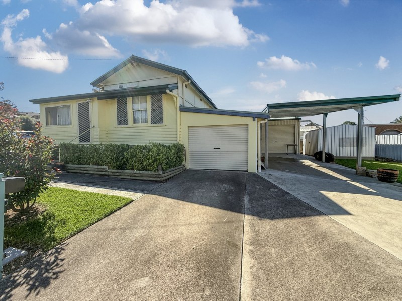 2 Stoneridge, Young NSW 2594