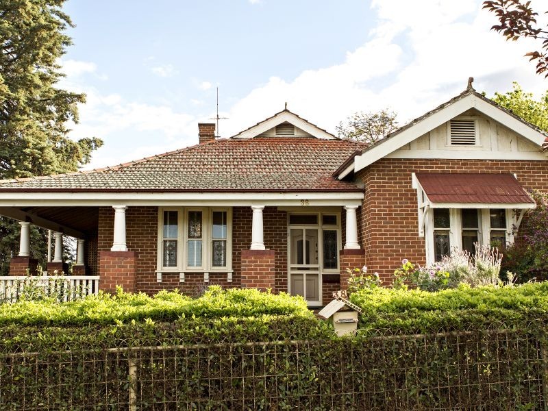 38 Demondrille Street, Young NSW 2594