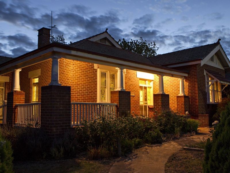 38 Demondrille Street, Young NSW 2594