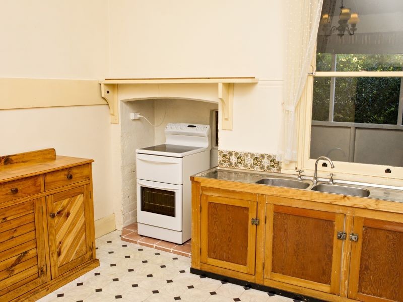 38 Demondrille Street, Young NSW 2594