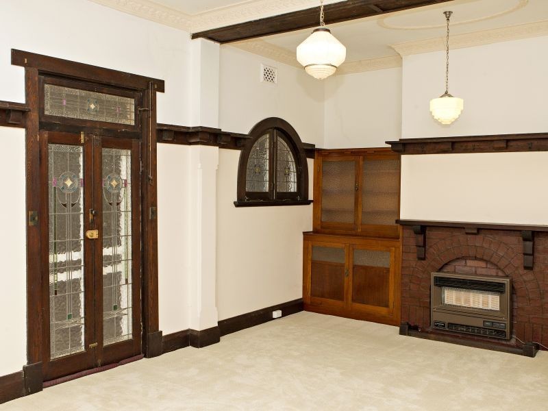 38 Demondrille Street, Young NSW 2594