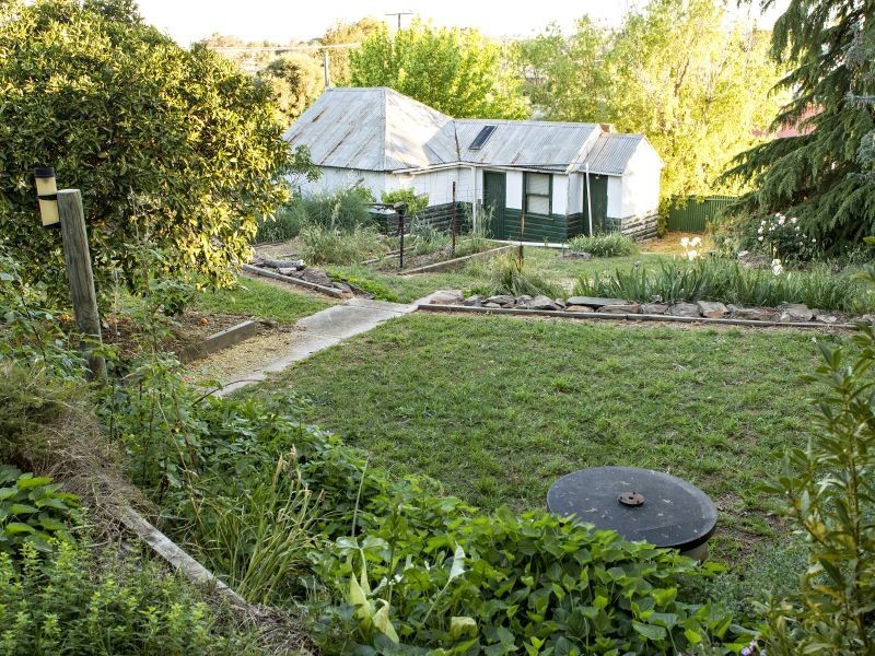 38 Demondrille Street, Young NSW 2594